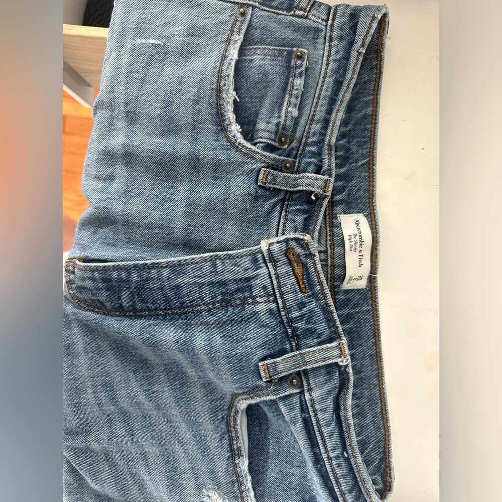 Abercrombie jeans